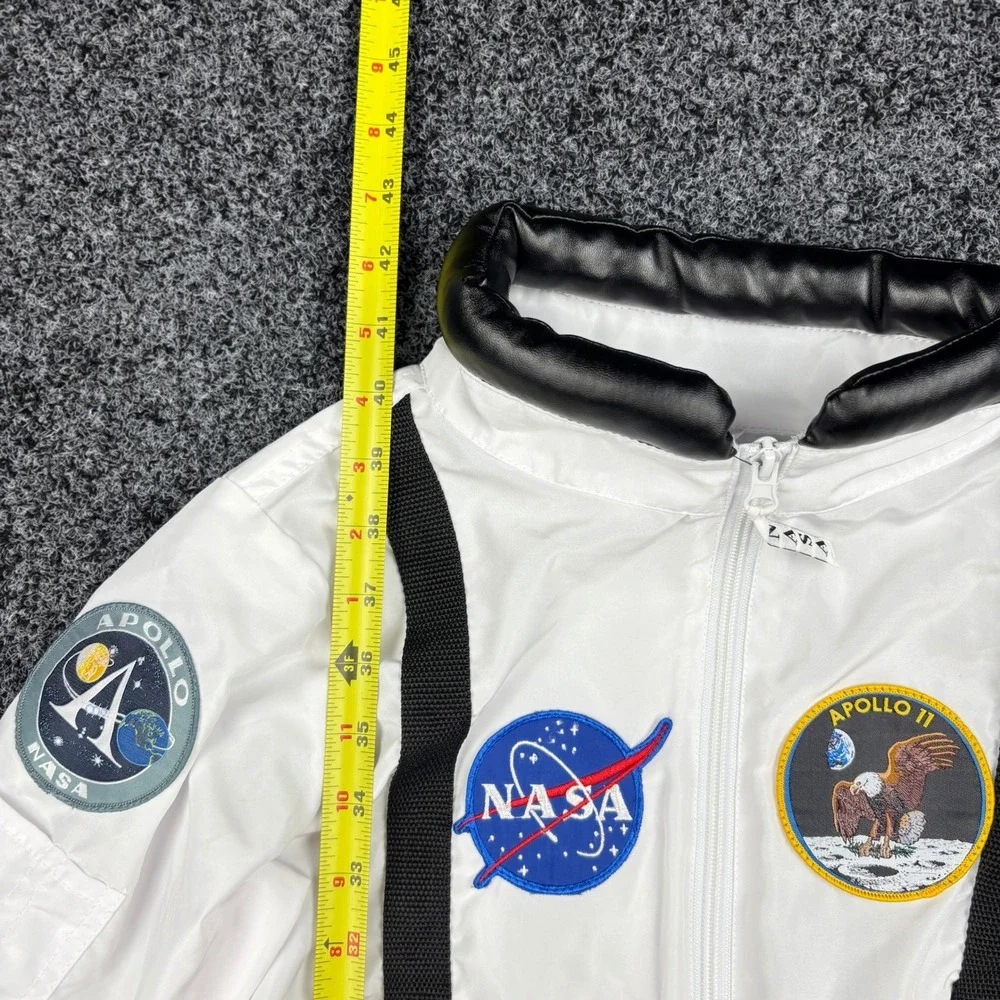 Aeromax Get Real Gear Kids Size 6-8 White NASA Jr Astronaut Flight Suit Costume